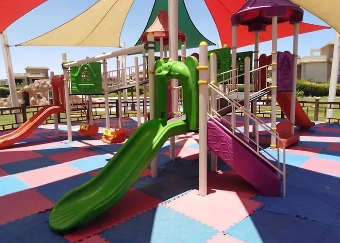 Bluebay Elsokhna Aquapark بلوباي