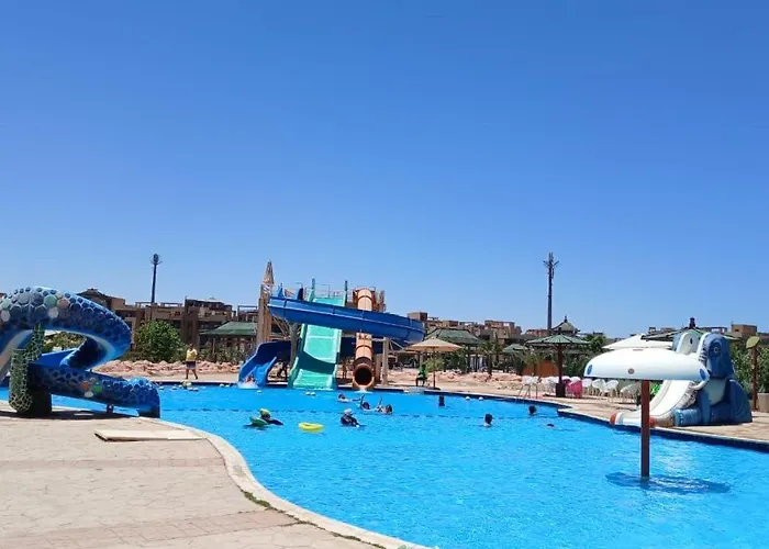 Bluebay Elsokhna Aquapark بلوباي